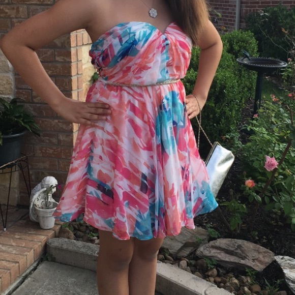 Multi-colored dress - Picture 2 of 4